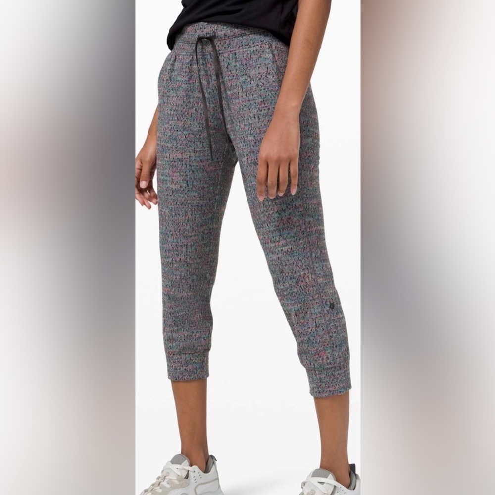 Lululemon Jogger Crop Pant Neon Tweed Jacquard Size 4